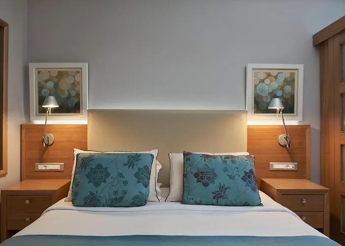 Hotel Atlantica Village Rhodes 5*